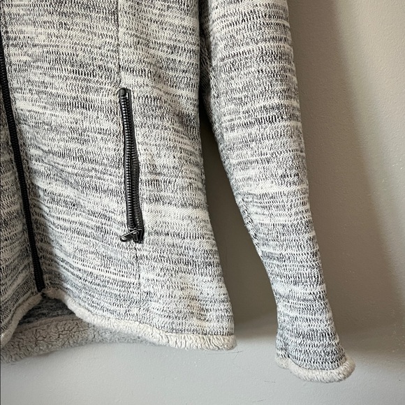 Kuhl Fleece Lined Women's Gray Zip-Up Utility Jacket - Picture 3 of 4